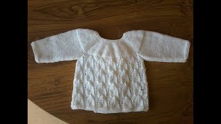 Tuto tricot  tricoter une brassière bebe au point darche [upl. by Yevrah]