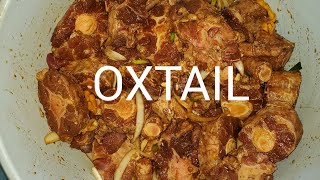 HOW TO PREPARE AND SEASON OXTAIL FOR COOKING [upl. by Jeffrey]