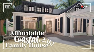 bloxburg  🌿 ꒰ 25k ꒱ no gamepass affordable coastal house ꒰ build amp tour ꒱ [upl. by Antons]