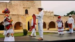 Él Torito Ballet Folklórico quotYuumilBehquot de Valladolid Yucatan [upl. by Ahseinet]