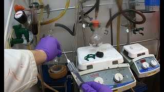 Transferring Solvents amp Reagents with a Syringe on a Schlenk Line [upl. by Amedeo]