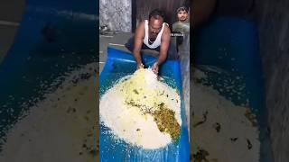 poha kaise Banta hai food 🍔🧆 poha shorts making [upl. by Elag223]