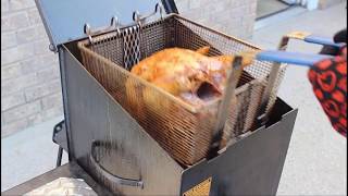 Outstanding Deepfried Chicken In the Cajun Fryer [upl. by Chery]