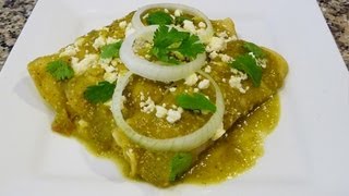 Receta Facil Enchiladas Verdes [upl. by Sikras]