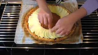 Tarte fine aux pommes [upl. by Anola]