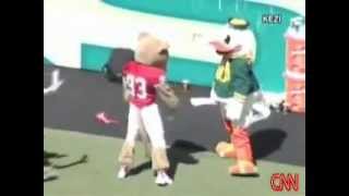 Mascot FIGHT Funny Video They dont like eachother [upl. by Bruyn]