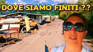 CERCHIAMO UN INDIRIZZO E FINIAMO IN UN CAMPO NOMADI 😨😨  In CAMPER in Italia 🇮🇹 [upl. by Moses]