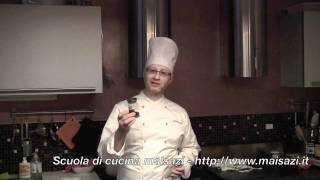 Corsi di cucina differenza tra pepe nero e pepe bianco [upl. by Mullen]