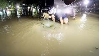 Flood Fighter Unblocking Clogged Drains to Restore Flooded Streets [upl. by Wong198]