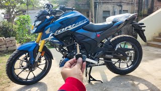 এসে গেল নতুন Honda Hornet 20 2024 Model  Price Mileage Features  Bangla Review [upl. by Earlene168]