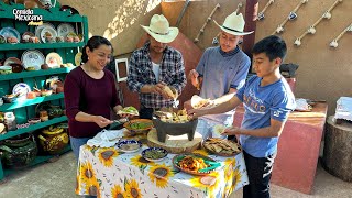 Mis Tres Viejos Chulos Me Festejaron Mi Cumpleaños Con Una Gran Comida [upl. by Gyasi]