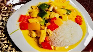 Gelbes ThaiCurry mit Hühnchen  einfach und schnell [upl. by Oswin]