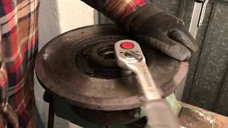 Rover P5b Front Brake Disc Removal amp Inspection [upl. by Jobey209]