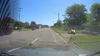 Trailer comes unhitched on road [upl. by Brigid]