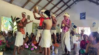 Presentation of the holy bible … Saint Peter Canicious Wottegai Woleai Christmas Day [upl. by Idet]