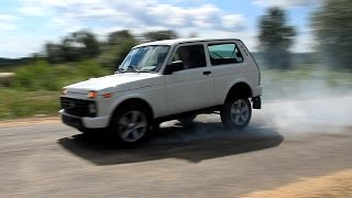 LADA 4x4 Urban Нива Торможение со 100 кмч Крены кузова [upl. by Eatnad431]