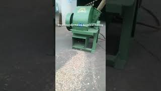 Whats the Best Log Shaving Machine for Animal Bedding woodmachinery [upl. by Reace]