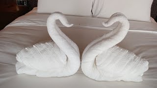 Towel folding swanhousekeeping towel artbeautiful bed decoration hotelswan artRB LOVEyoutube [upl. by Nemhauser]