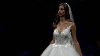 Atelier Emé sfila al Promessi Sposi Bridal Show di Bari 2018 [upl. by Midis]