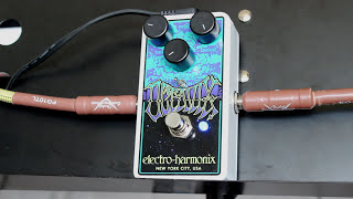 ElectroHarmonix Octavix  octave fuzz [upl. by Htebesile]