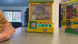 Claw Machine Game Candy Grabber amp Prize Dispenser Vending Machine Toy Review Fun but… the sound c [upl. by Lindblad]