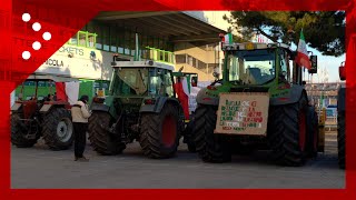 Protesta dei trattori nel giorno di apertura di Fieragricola a Verona [upl. by Artinek758]