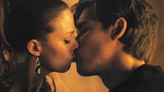 Titans 3x06  Kissing Scene — Dick and Barbara Brenton Thwaites and Savannah Welch [upl. by Melisse]