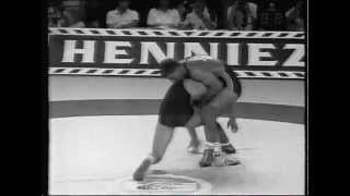 Komáromi Tibor  Mikhail Mamiashvili 1989 Wrestling World Championships [upl. by Eelarual]