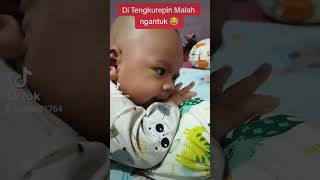 Elnathan di tengkurepin malah ngantuk hahaha 2monthsold bayilucu bayigemes shorts [upl. by Zeculon]