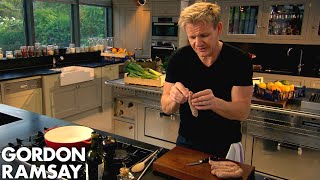 Gordon Ramsays Spicy Rice Sausage  سجق حار و أرز على طريقة جوردن رامزي [upl. by Neddie]