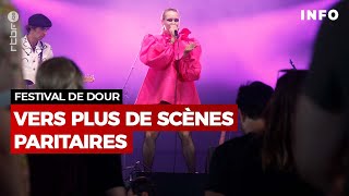 Festival de Dour vers plus de scènes paritaires  RTBF Info [upl. by Federico103]