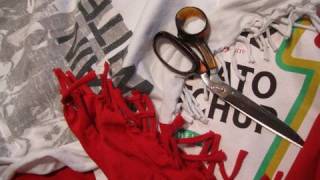 DIY Howto Knip je Tshirt zomerproof [upl. by Atiuqes]