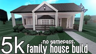 5K BLOXBURG FAMILY HOUSE BUILD NO GAMEPASS [upl. by Alyce]