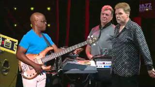 Scott Ambush Spyro Gyra Amazing Bass Solo [upl. by Wojcik]