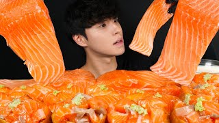 통연어 한입 먹방 대왕 연어 유부초밥 까지 GIANT SALMON SASHIMI amp SALMON SUSHI MUKBANG ASMR EATING SOUNDS サーモン [upl. by Noyad388]