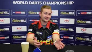 PDC Dart WM 2019 Dimitri van den Bergh nach Zweitrundensieg über Jonny Clayton [upl. by Johanna286]