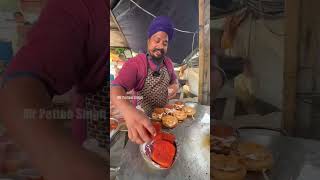 24 Carat Gold Burger India Ka Sabse Costly Burger pettoosingh shorts streetfood [upl. by Notsle648]