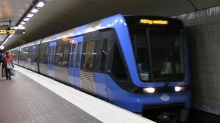 C20 Tunnelbanetåg i Stockholm Tåg på Röda linjen [upl. by Ennaer]