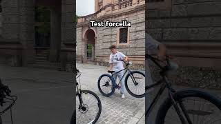 Bici seria vs mafiabike test mafiabikes bici mtb shortsviral perte shorts [upl. by Nolra272]