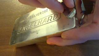 Magnet Test on a Real and Fake Engelhard 100oz Silver Bar [upl. by Pan]