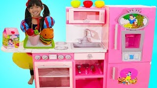 Emma Pretend Play w Disney Princess Snow White Pink Kitchen Toy Kids Play Set [upl. by Assilak]