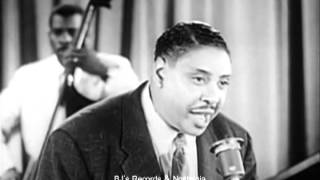 BIG JOE TURNER OkeSheMokeShePop Live 1954 Performance [upl. by Corron]