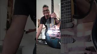 Levinson Blade R4 1988 Looks like a Strat sounds like a Blade awesome [upl. by Greeson]