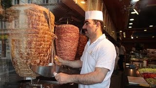 Messe in Berlin  Suche nach perfektem Döner in der Hauptstadt [upl. by Amaso]