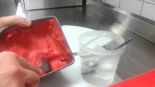 Faire des quenelles de glace  boule de sorbet [upl. by Gasser]