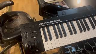 M Audio Keystation 49 MK3 Synth Action 49 Key USB MIDI Keyboard Controller Review Great Beginner [upl. by Fennelly850]