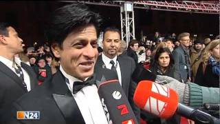 Shah Rukh Khan in Berlin für die Dreharbeiten zu Don 2 [upl. by Daughtry]