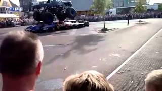 Zeker drie doden en meerdere zwaargewonden in Haaksbergen bij ongeluk met monstertruck [upl. by Yenmor343]