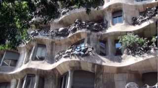 ESPAGNE Barcelone les maisons de Gaudi [upl. by Heimlich]