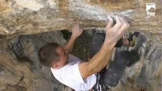 Escalade  Grimper dans un 8C avec Jérémy Bonder  FFME [upl. by Esirahc196]